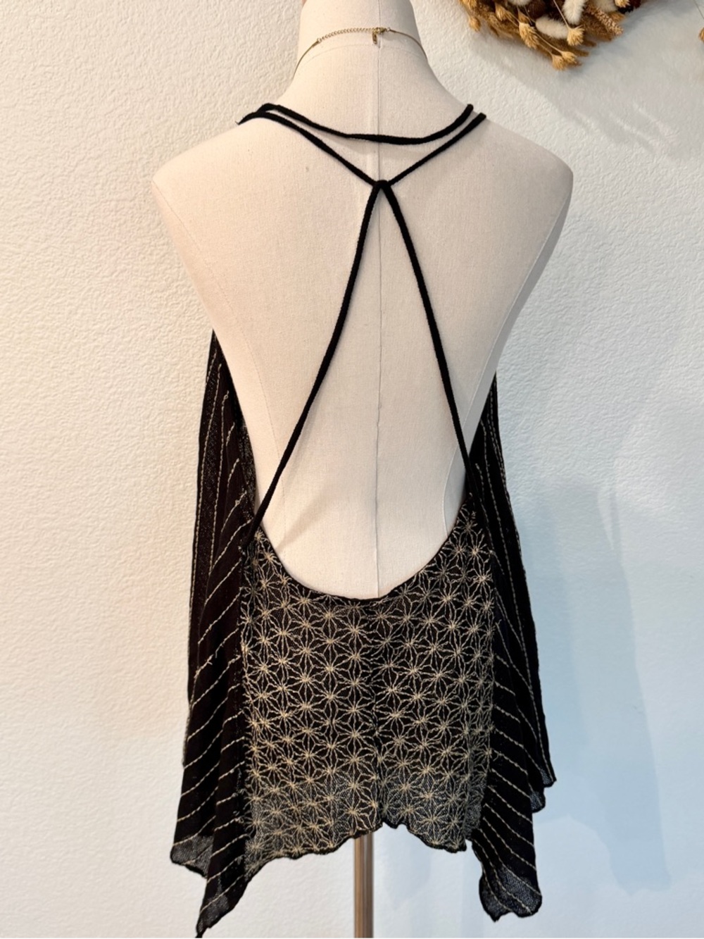 [RESERVED] FP Black Deep-V Neck Mesh Embroidered Strappy Back Layering Cami Top - Picture 5 of 16